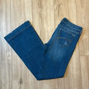 🌟4x Host Pick🌟Women’s Decree Distressed Jeans